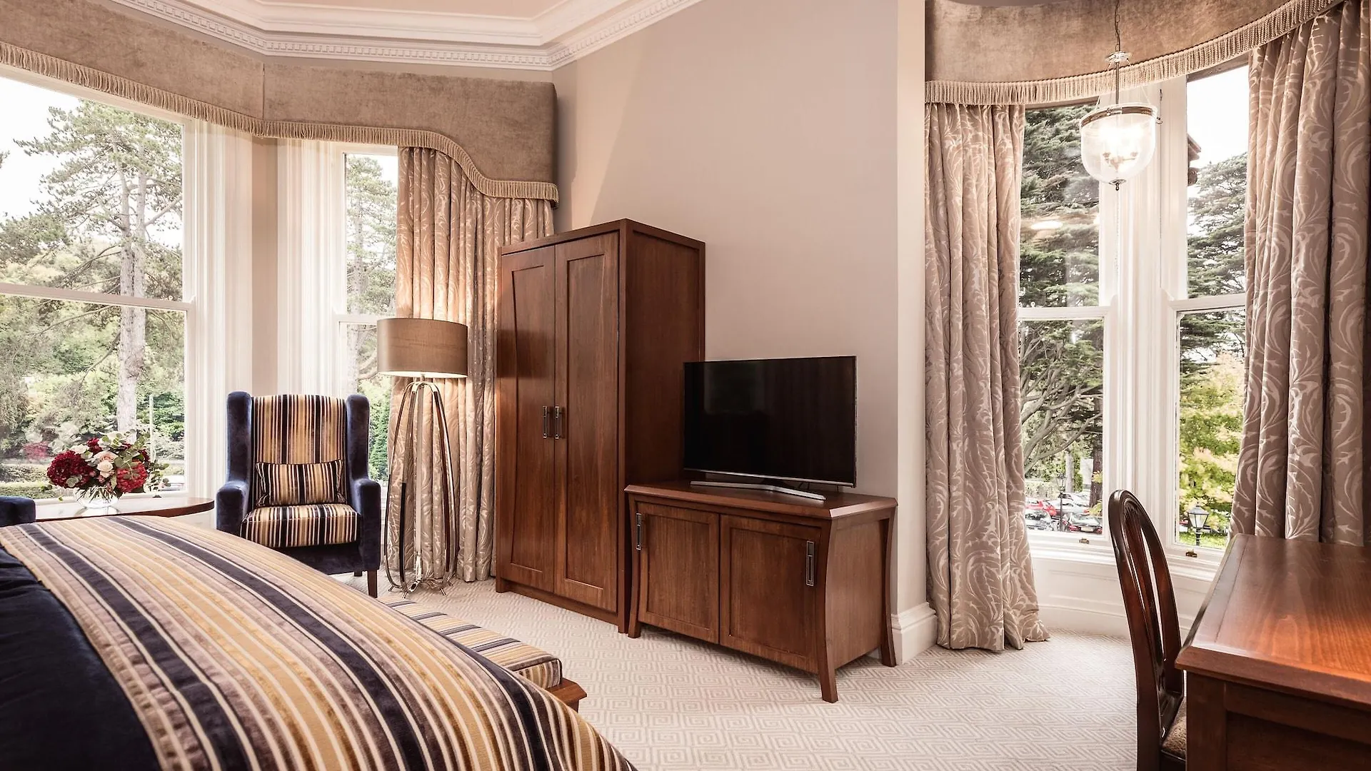 Hotel The Culloden Estate And Spa Holywood